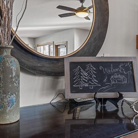 3 Bedroom Condo By Canadian Rockies Vacation Rentals Canmore Kültér fotó