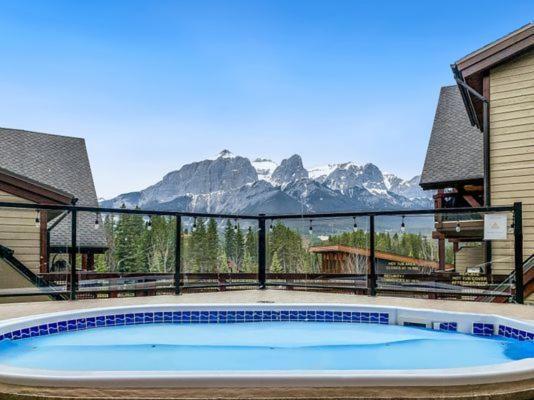 3 Bedroom Condo By Canadian Rockies Vacation Rentals Canmore Kültér fotó