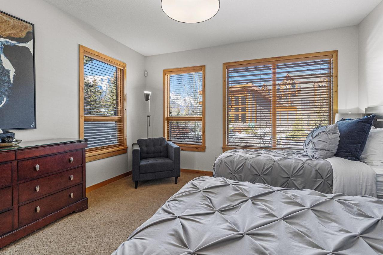 3 Bedroom Condo By Canadian Rockies Vacation Rentals Canmore Kültér fotó